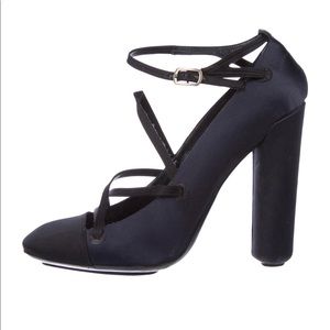 Marc Jacobs Runway Fall ‘14 Square Toe Satin Pump